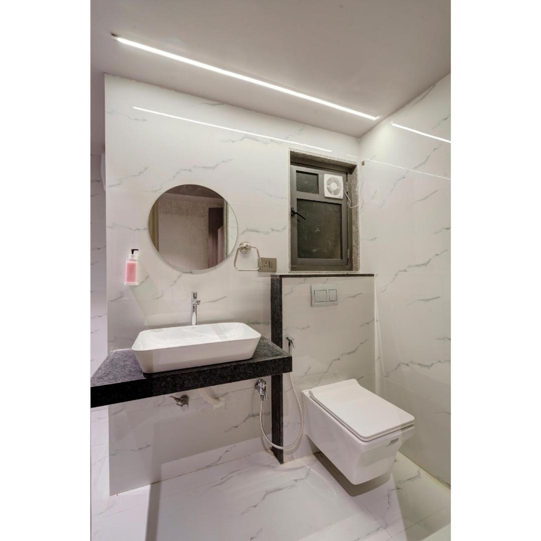 Hotel Sparsh Divine Ahmedabad Luaran gambar